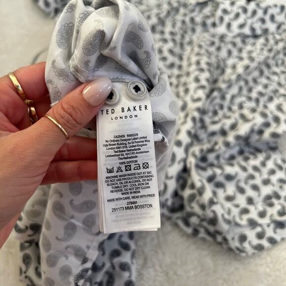 Ted Baker London Shirt Mens Size 7 Medium Short Sleeve Cotton Paisley Blk/White - Picture 6 of 6